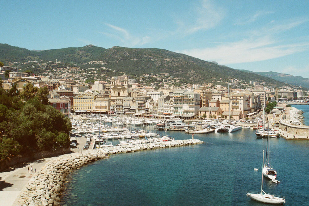 INA KENT auf Reisen – Korsika Reisebericht Bastia – Hafen