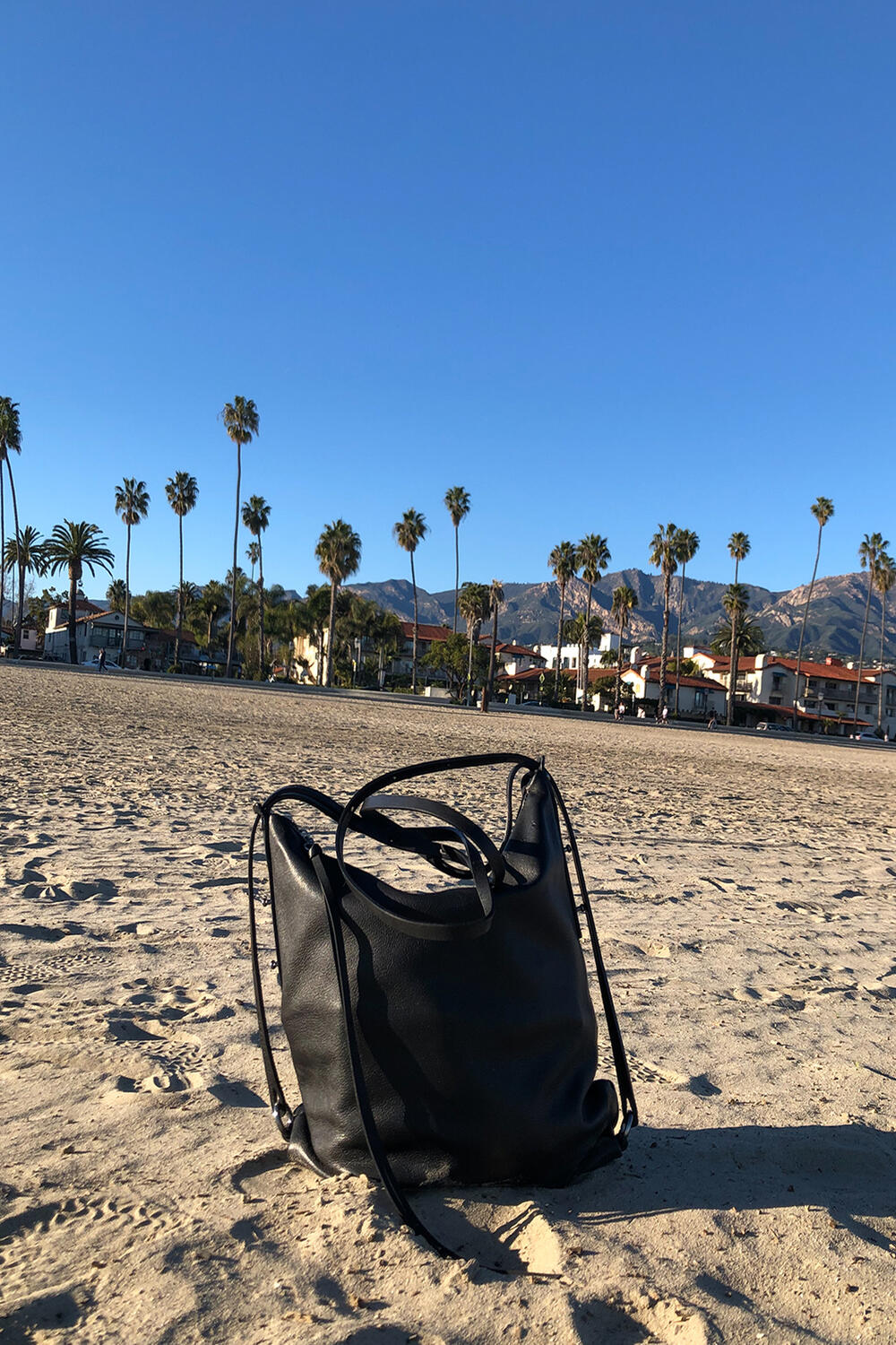 INA KENT-Tasche auf Reisen - Kalifornien AMPLE ed.1 black