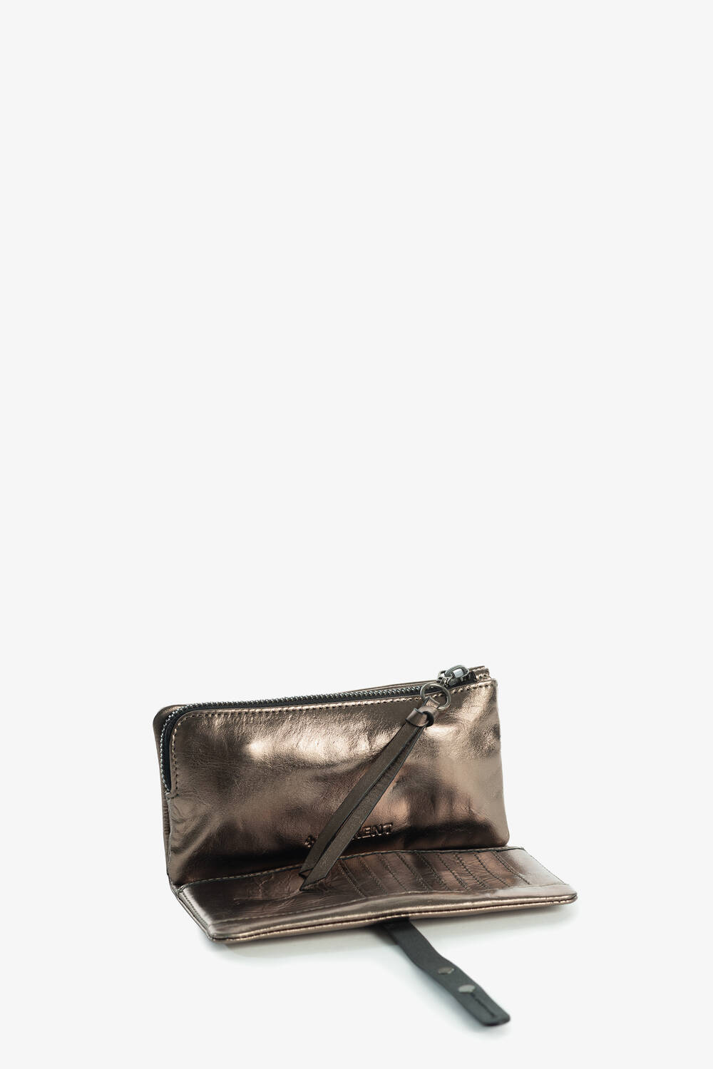 Die INA KENT Metallic-Bronze-Geldbörse mit Reißverschluss und Handschlaufe ist offen und bietet Kartenfächer und ein Fach für Geldscheine.