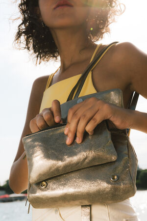 NELL ed.1 crackled anthra