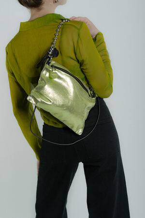 Metallic shoulder bag with chain strap MOONLIT ed.1 crackled lime