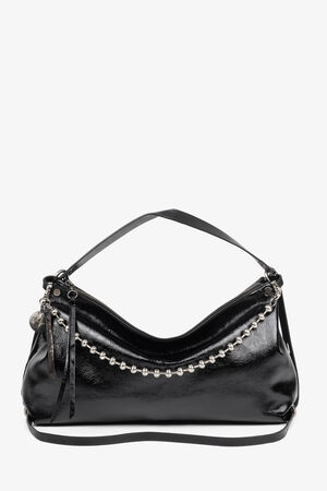 INA KENT DINKUM ed.2 bag in patent leather, ink black. The front features a decorative silver ball chain along the length of the bag. Additional details such as a leather strap and logo pendant round off the design.