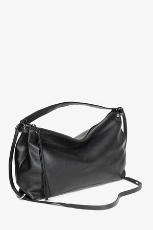 NA KENT DINKUM ed.2 natural true black (Vorderansicht): Eine kompakte schwarze Umhängetasche aus weichem Leder, ausgestattet mit minimalistischen Designelementen, Seitenansicht – die Tiefe der Tasche ist zu erkennen.