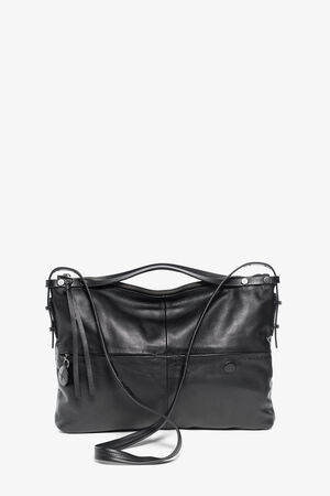 INA KENT ROVE ed.3 natural true black (front view): An elegant black leather handbag with a spacious main compartment, subtle decorative stitching and adjustable shoulder strap, front view.