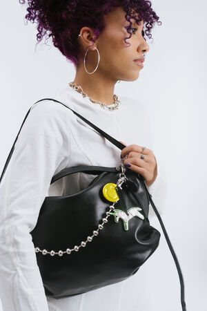 Anhänger für Tasche in Form von einem Smiley in metallischem gelb mit Karabiner