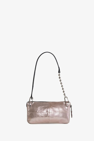 Rosa schillernde, rechteckige INA KENT Handtasche mit kurzem, asymmetrischem, schwarzem Riemen und metallischem Kettendetail, abg