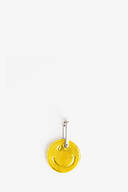 Gelber Lederanhänger in Smiley Form mit Karabiner